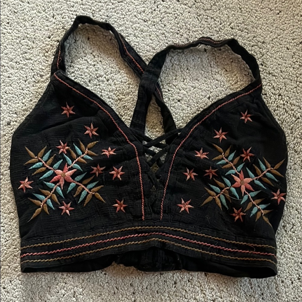 American Eagle Outfitters Black Embroidered Crop Tank Top